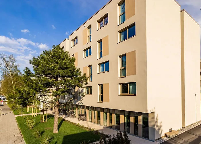 MASEVEN München Messe TruderingSporthotels